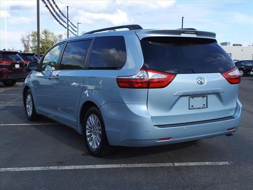 2015 Toyota Sienna XLE Premium