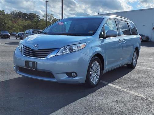 2015 Toyota Sienna XLE Premium