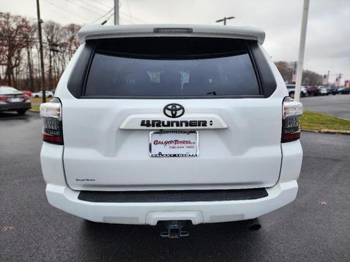 2022 Toyota 4Runner SR5