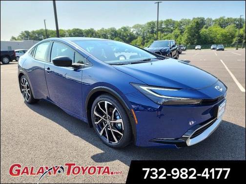 2025 Toyota Prius L