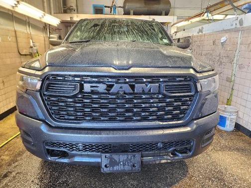 2025 RAM 1500 Warlock Crew Cab 4x4 5'7' Box