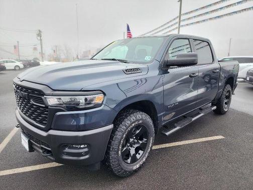 2025 RAM 1500 Warlock Crew Cab 4x4 5'7' Box