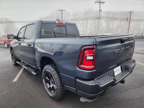 2025 RAM 1500 Warlock Crew Cab 4x4 5'7' Box