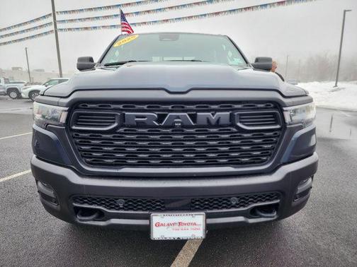 2025 RAM 1500 Warlock Crew Cab 4x4 5'7' Box