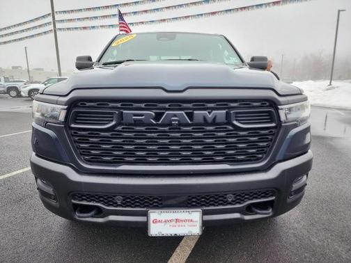2025 RAM 1500 Warlock Crew Cab 4x4 5'7' Box