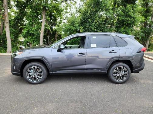 2025 Toyota RAV4 Hybrid XLE Premium
