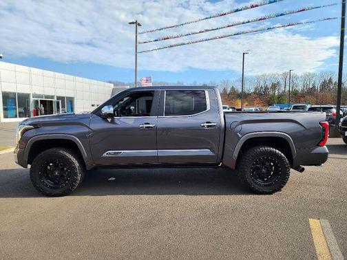 2024 Toyota Tundra Hybrid 1794 Edition