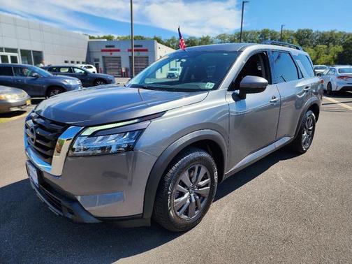 2022 Nissan Pathfinder SV 4WD
