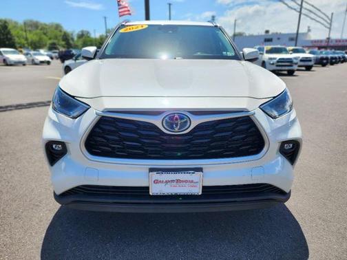 2021 Toyota Highlander Hybrid XLE