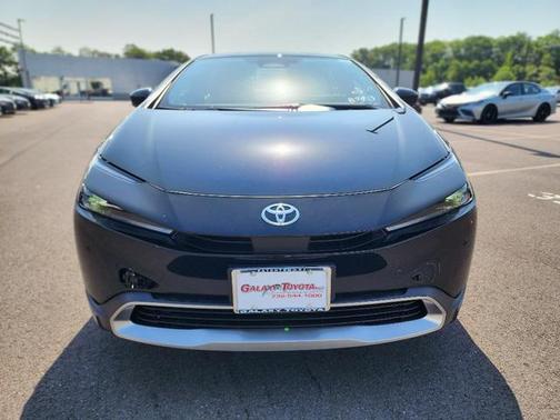 2025 Toyota Prius L