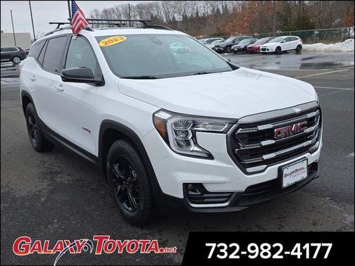 Summit White 2023 GMC Terrain AWD AT4