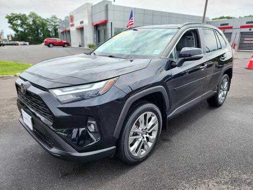 2022 Toyota RAV4 XLE Premium