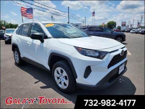 2022 Toyota RAV4 LE