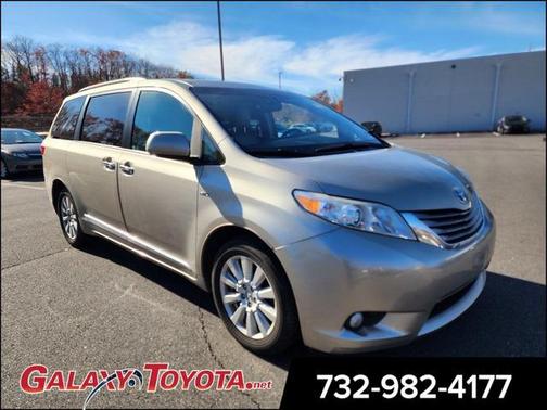 2017 Toyota Sienna XLE Premium