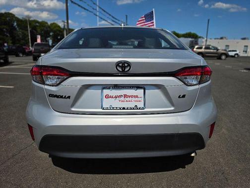 Classic Silver Metallic 2025 Toyota Corolla LE