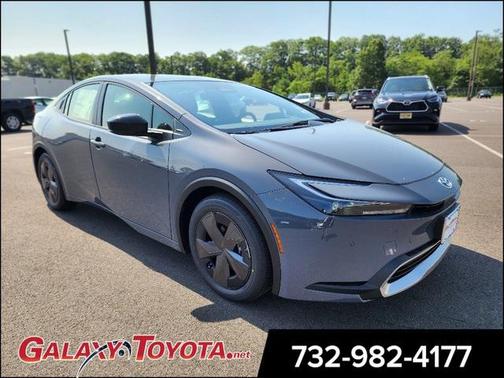 2025 Toyota Prius L