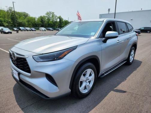 2023 Toyota Highlander L
