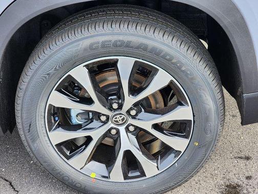 2026 Toyota Grand Highlander Hybrid Limited MAX