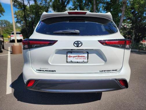 2025 Toyota Highlander Limited