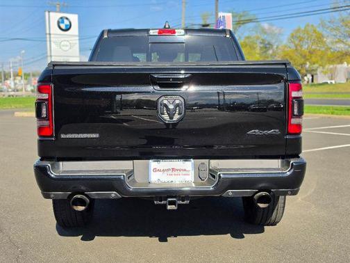 Diamond Black Crystal Pearlcoat 2021 RAM 1500 Laramie