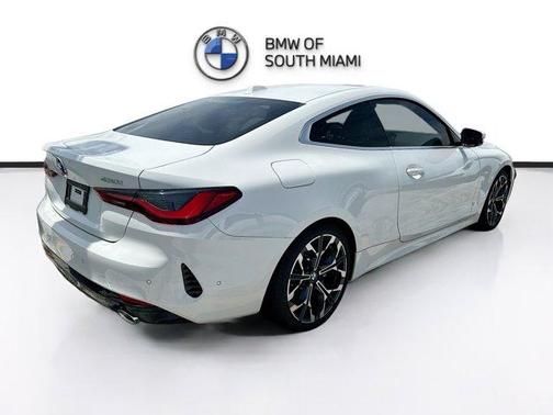 Alpine White 2026 BMW 430 i