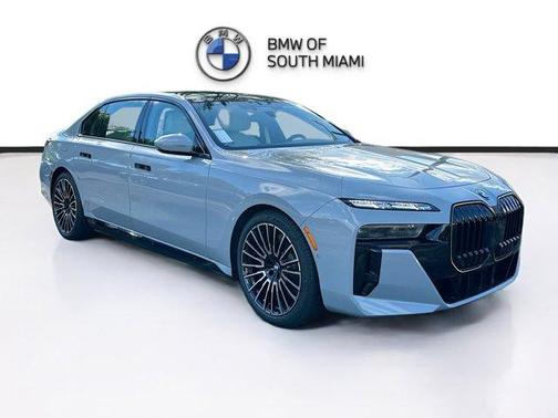 2026 BMW 750e xDrive