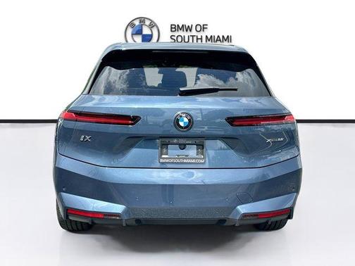 2026 BMW iX xDrive60