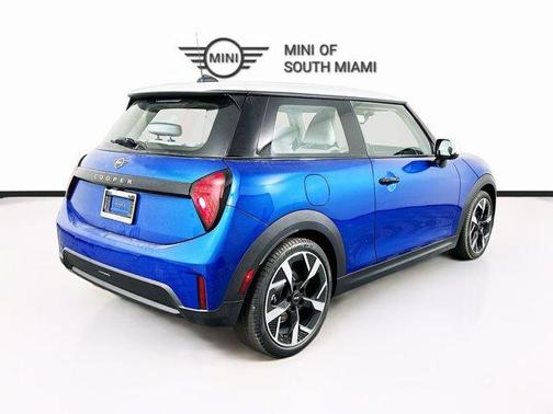 2025 MINI Hardtop 