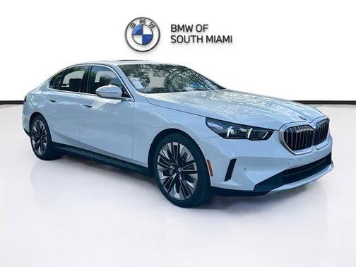 2026 BMW 530 i