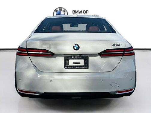2026 BMW 530 i