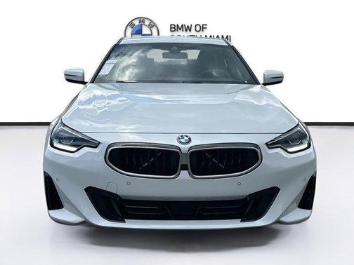 2025 BMW 230 i