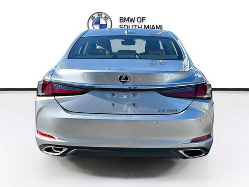 2022 Lexus ES 350 Base