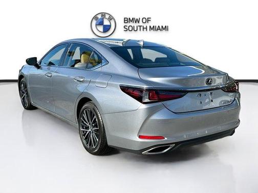 2022 Lexus ES 350 Base