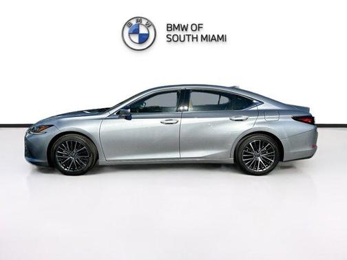 2022 Lexus ES 350 Base