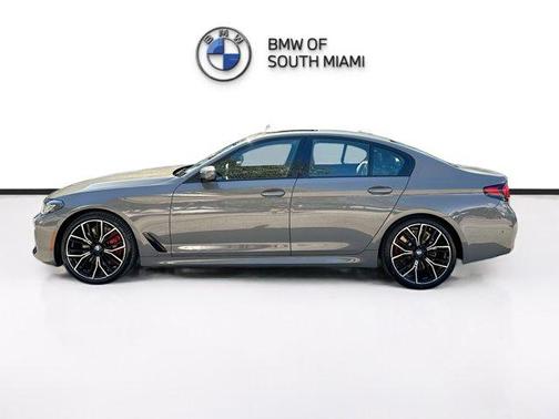 2022 BMW 540 i