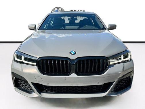 2022 BMW 540 i