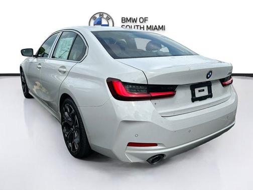 2025 BMW 330 i