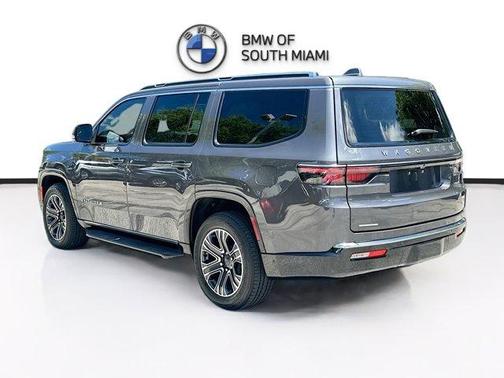 2023 Jeep Wagoneer Base
