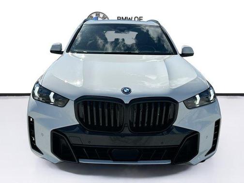 Alpine White 2024 BMW X5 PHEV xDrive50e