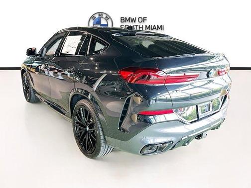 Black Sapphire Metallic 2027 BMW X6 M60i