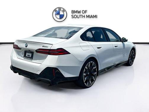 2026 BMW 530 i