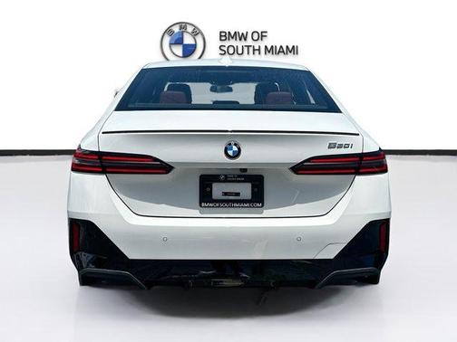 2026 BMW 530 i