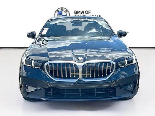 2026 BMW 530 i