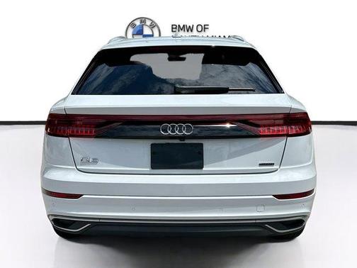 2019 Audi Q8 Premium