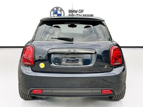 2024 MINI SE Hardtop Cooper