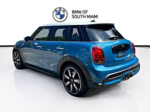 2023 MINI Hardtop Cooper S Classic