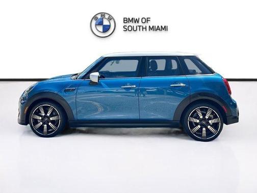2023 MINI Hardtop Cooper S Classic