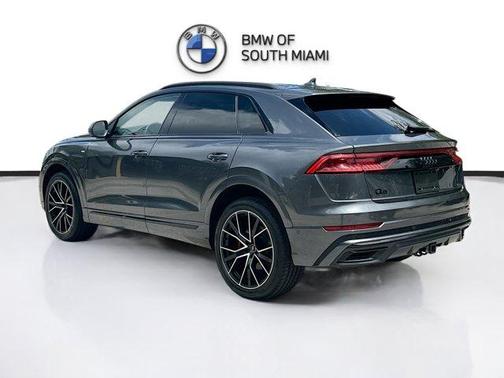2022 Audi Q8 55 Premium Plus