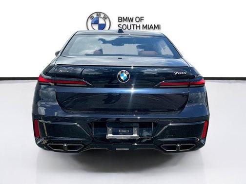 2025 BMW 760 760i xDrive