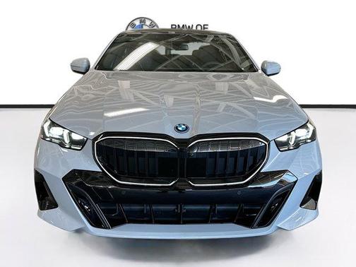 2026 BMW 550e xDrive